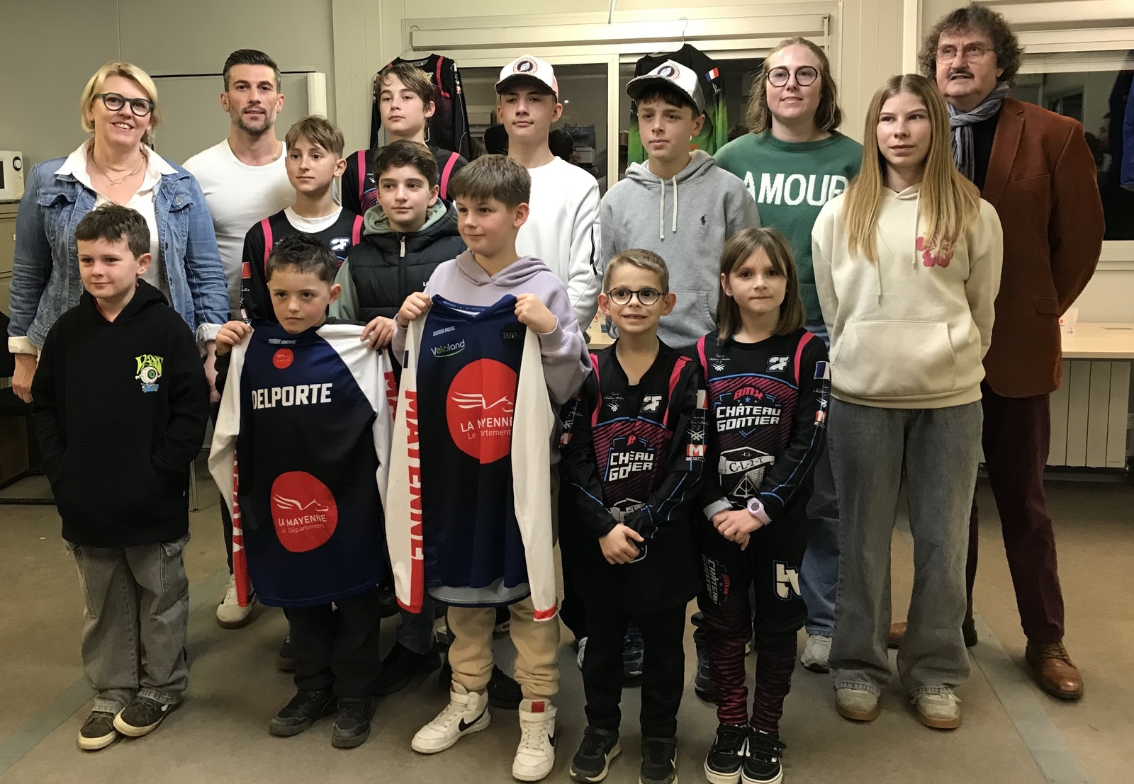 LES JEUNES PILOTES MAYENNAIS DE BMX SONT PRETS