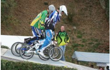 1 ERE MANCHE DU CHPT REGIONAL DE BMX A CHANGE
