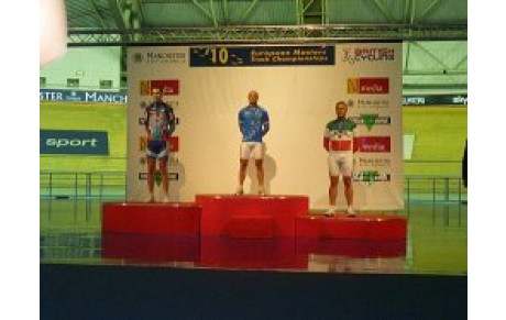 Ahcen AGGAR DOUBLE CHAMPION D'EUROPE SUR PISTE 