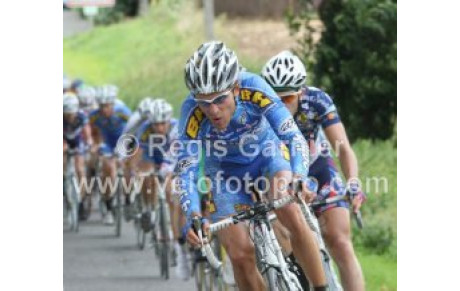 CHRISTOPHE DIGUET ARRIVE A LAVAL CYCLISME53