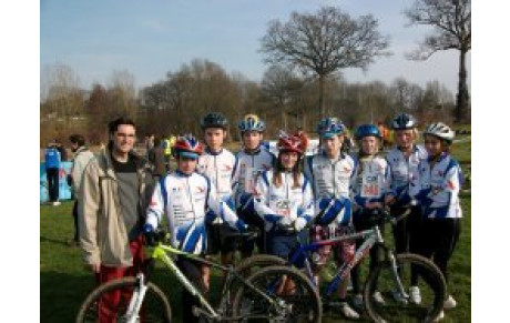 LES ELEVES DE LA SSSD CYCLISME CHPT D'ACADEMIE  