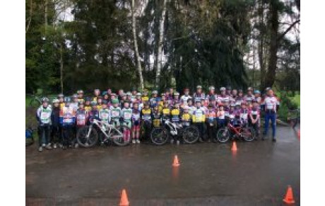 SUCCES POUR LE STAGE 53 VTT A MAYENNE