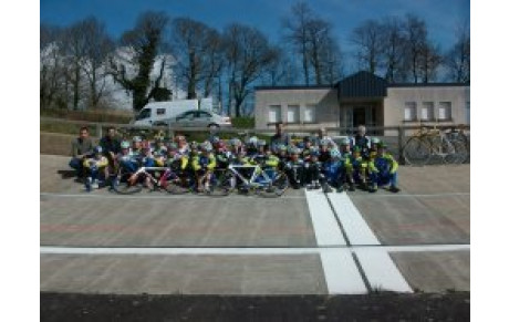 STAGE 53 DE PISTE A FOUGERES