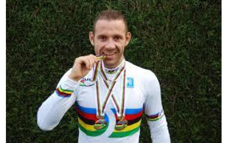 François PERVIS ELU MEILLEUR SPORTIF DE L'ANNEE