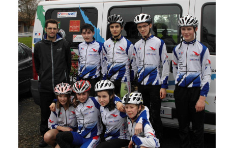 LES ELEVES DU COLLEGE EMMANUEL DE MARTONNE CHAMPION D'ACADEMIE RUN AND BIKE
