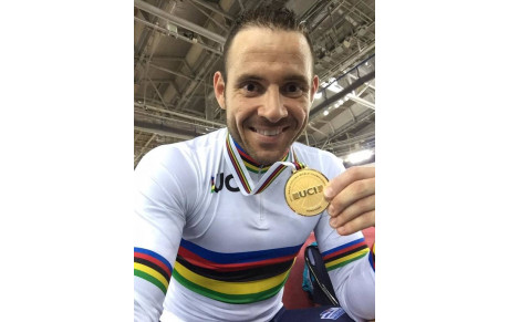 François PERVIS CHAMPION DU MONDE DU KM SUR PISTE