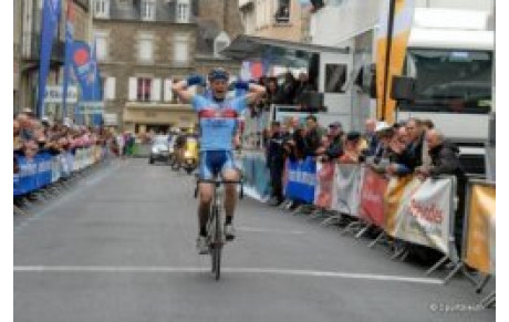 JULIEN FOUCHARD PASSE PRO CHEZ COFIDIS